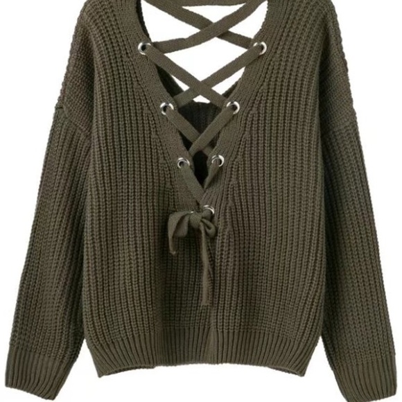 Goodnight Macaroon Isabella Criss Cross sweater - Picture 3 of 3